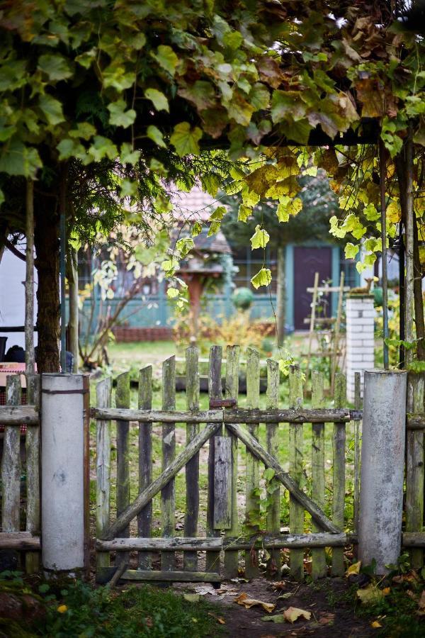 Ferienwohnung Siedlisko Przystanek Szczescie Piasutno Exterior foto