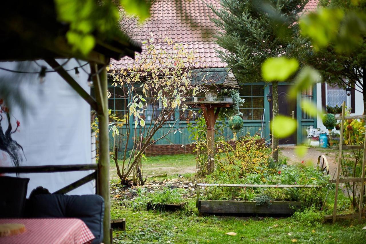 Ferienwohnung Siedlisko Przystanek Szczescie Piasutno Exterior foto